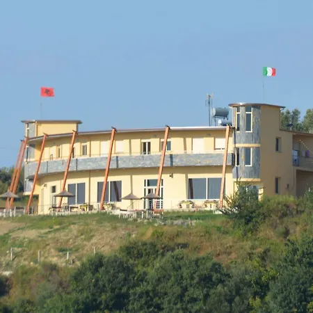 Panorama فندق Bashtove